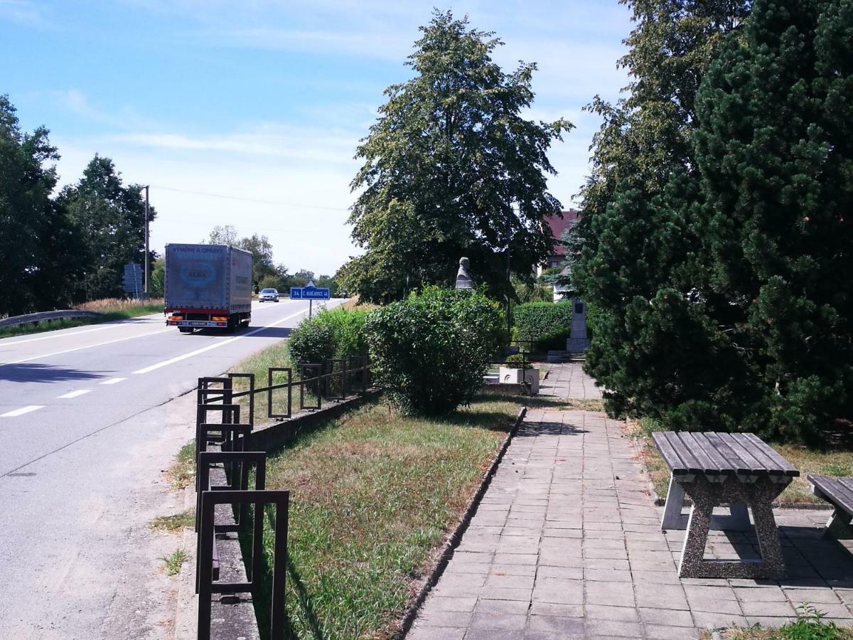 Ubytovani Jerabek Lasenice Экстерьер фото
